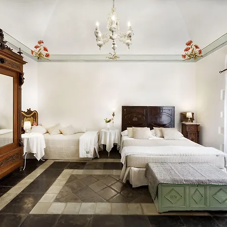 사비니리카 게스트하우스 4*